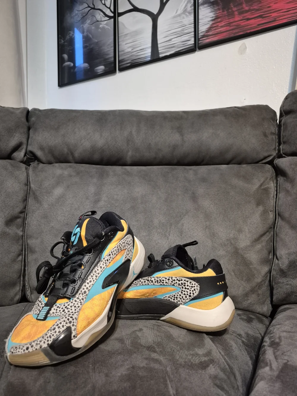 Jordan Men’s Yellow Teal Black Low-Top Sneakers